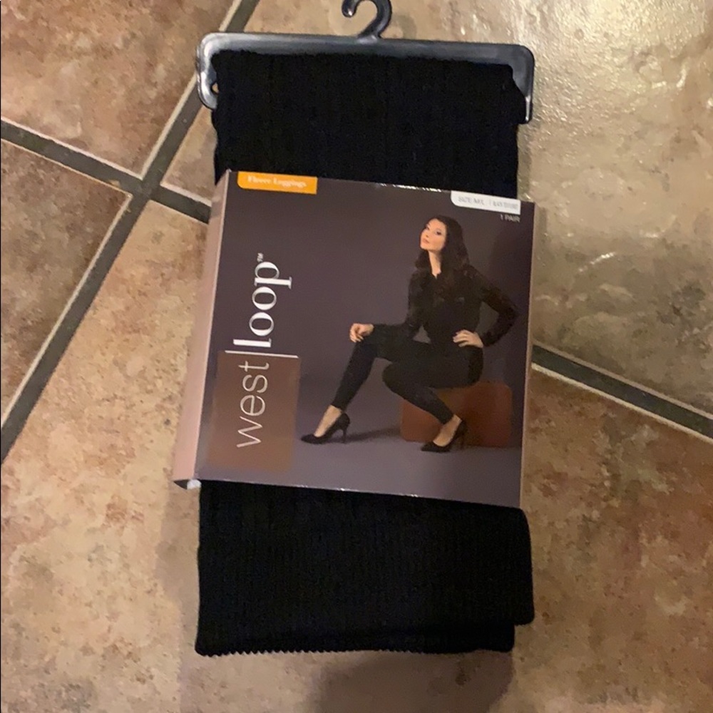 New Women’s Fleece Leggings size M/L Black